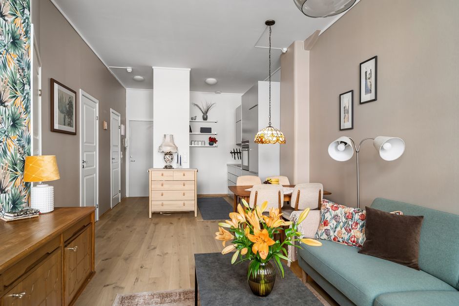 Comment éclairer un salon sans faux plafond